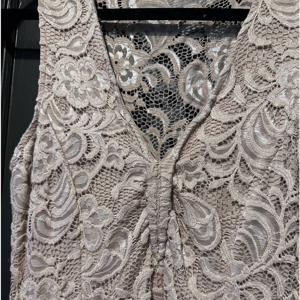 Women’s lace dress